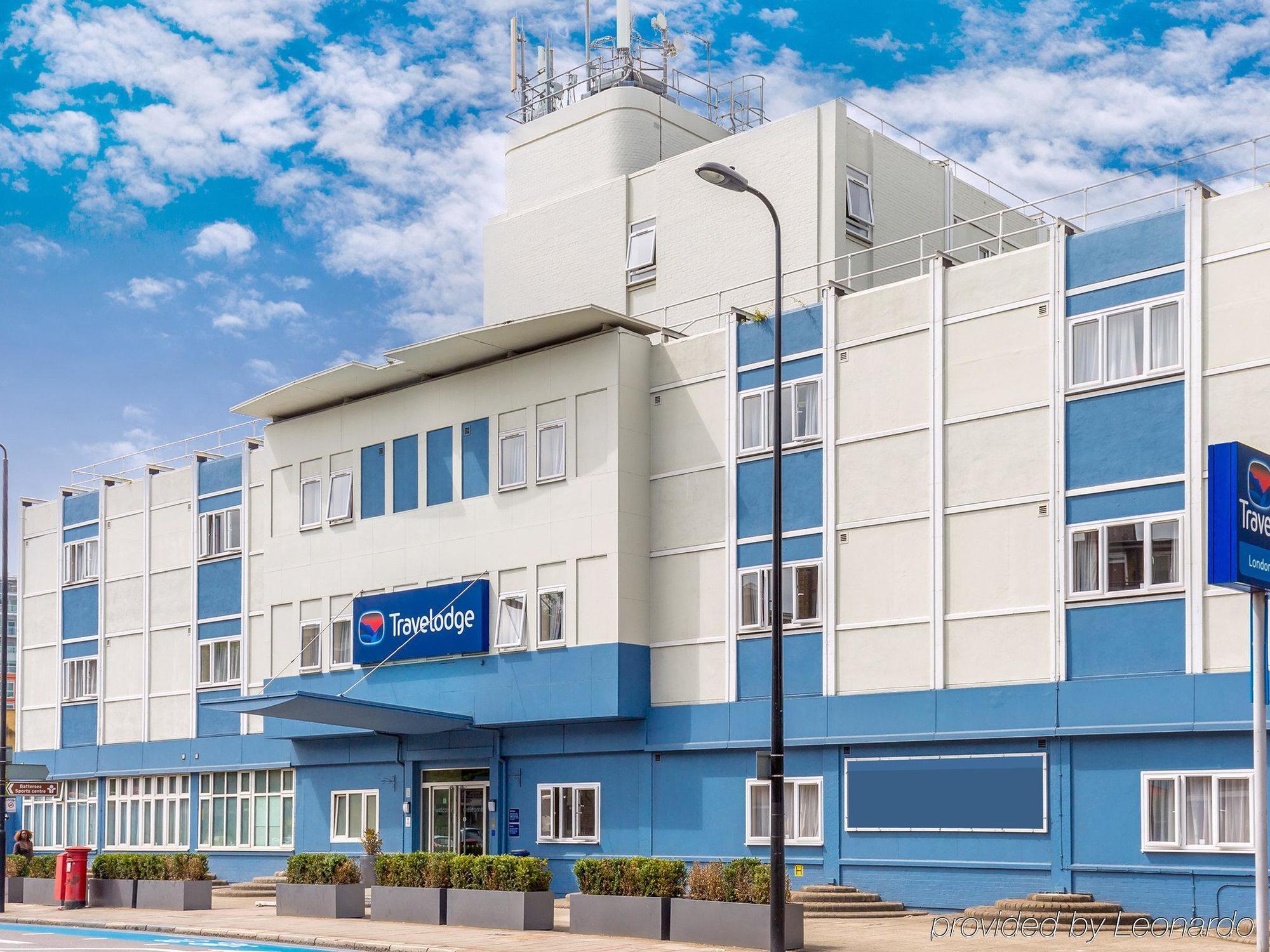 Travelodge Battersea London Bagian luar foto