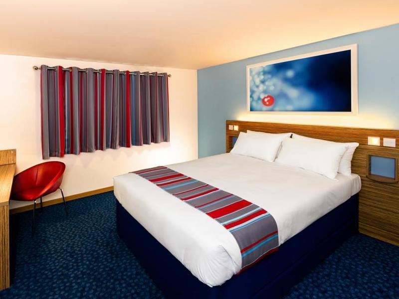 Travelodge Battersea London Bagian luar foto